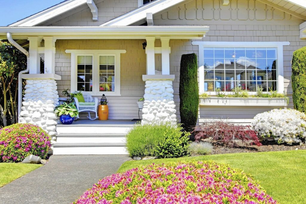 » 10 Ways to Improve Your Home’s Curb Appeal